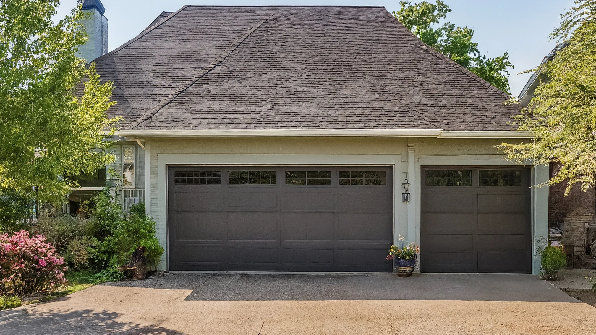 how to balance garage doors near you
