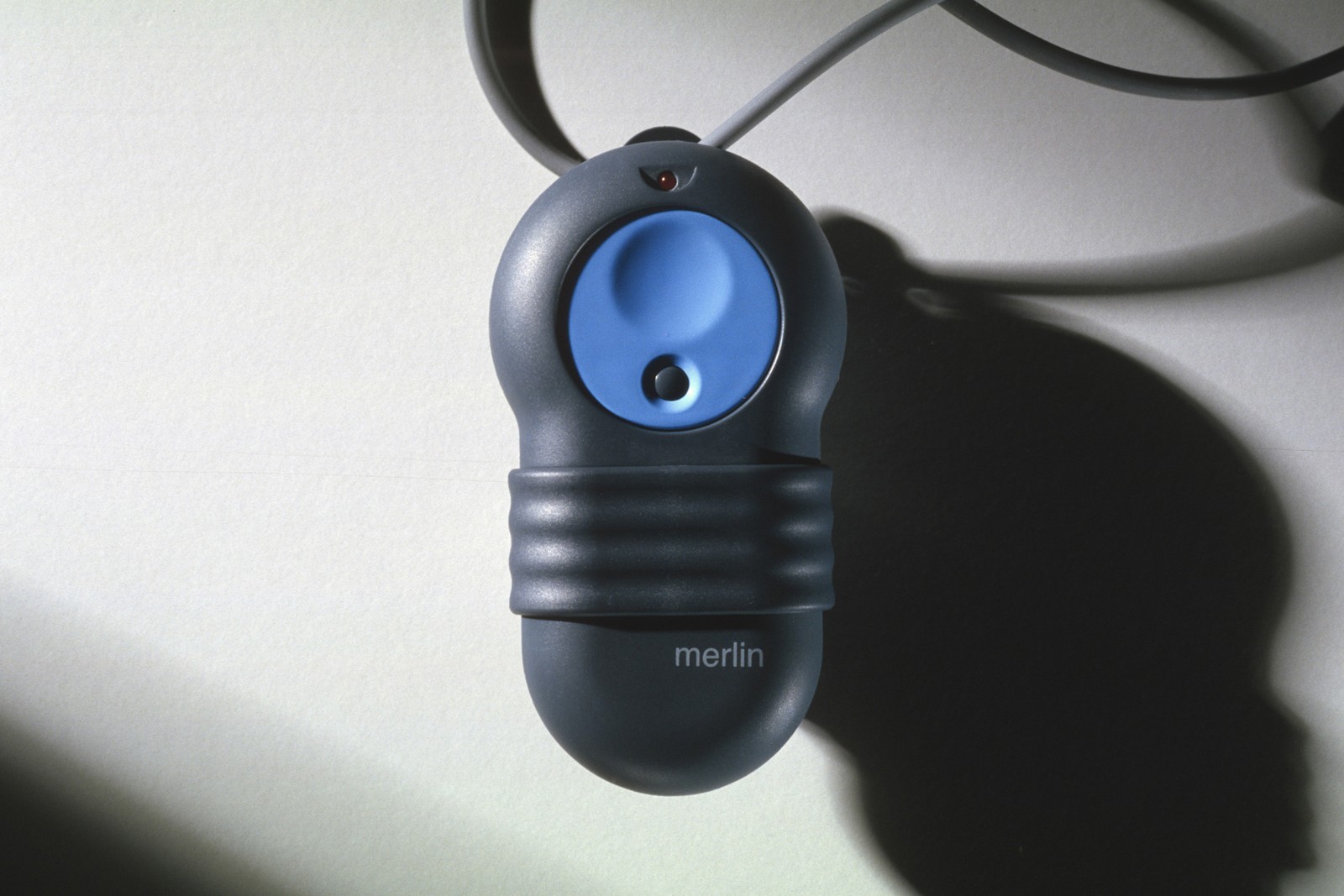 Merlin M802 handheld garage door remote, 1997-1999