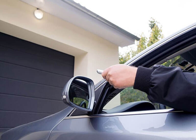 1A Garage Doors can change out your garage door remote or replace it, so that you can easily open and close your garage doors with the kind of intuitive convenience you deserve. 