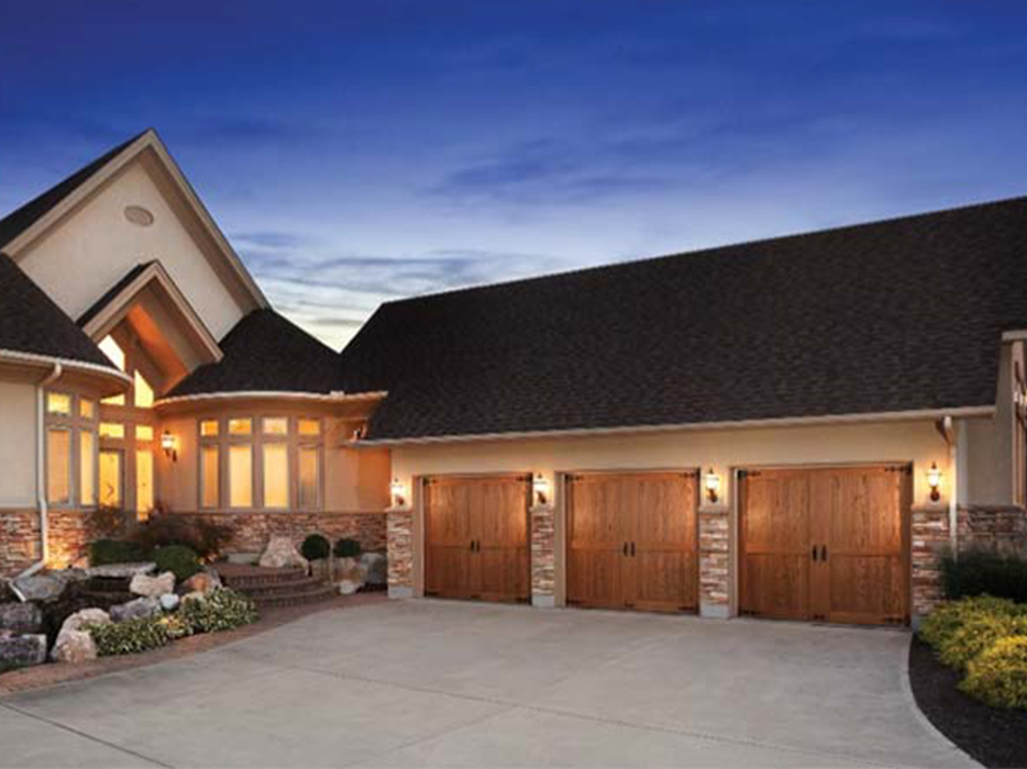 Enhance your home’s natural curb appeal with a set of stunning new garage doors. With durability and cost savings as well as energy efficiency, Clopay garage doors combine the best of both worlds when it comes to beauty and style.
